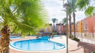 Apartment on Avenida de Juan Sebastián Elcano, 3 photo 2