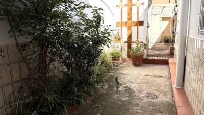 House in Centre photo 2