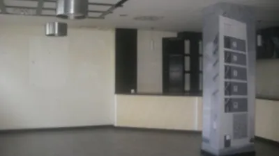 Local comercial en alquiler en Naron - Vista 3