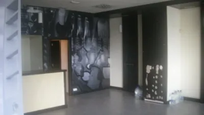 Local comercial en alquiler en Naron - Vista 4