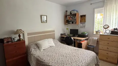 Apartment in Instituto photo 8