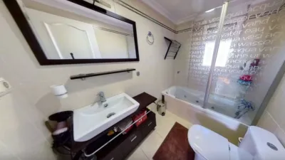 Casa adosada en venta en Roda (La), La Roda de 180.000 €