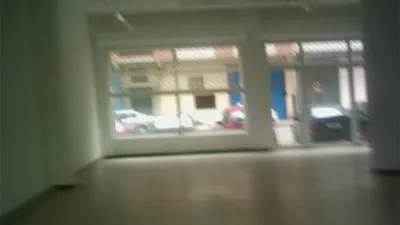 Local comercial en alquiler en Ensanche A - Vista 4