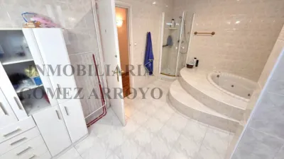 Apartment on Paseo del Salon photo 13