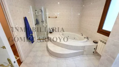 Apartment on Paseo del Salon photo 14