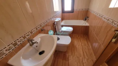 Piso en venta en Calle Enriqueta Peingeux, Bernuy de Porreros