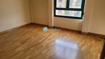 Piso en venta en Calle Enriqueta Peingeux, Bernuy de Porreros
