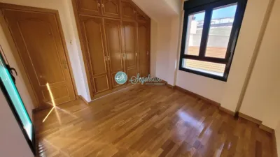 Piso en venta en Calle Enriqueta Peingeux, Bernuy de Porreros