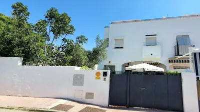 Terraced House on Calle Colina Blanca photo 3