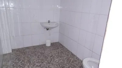 Local comercial en venta en Calle del General Espartero - Más