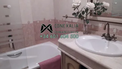 Apartment in Ensanche photo 21