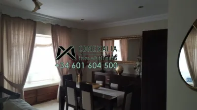 Apartment in Ensanche photo 2