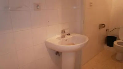 Local comercial en alquiler en Ensanche A - Vista 5