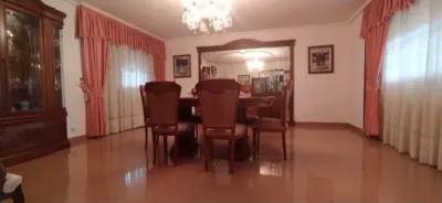Chalet en venta en Mandia - Vista 3