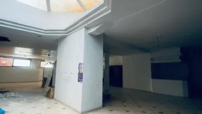 Local comercial en alquiler en Franciscanos - Vista 2