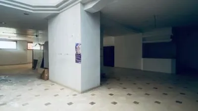 Local comercial en alquiler en Franciscanos - Vista 3