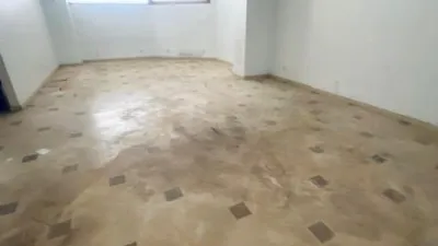 Local comercial en alquiler en Franciscanos - Vista 4