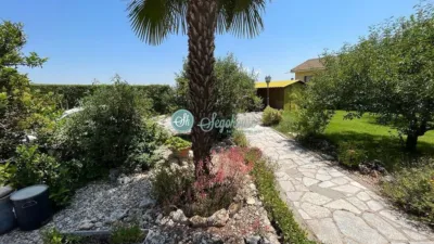 Chalet in Valverde del Majano photo 23