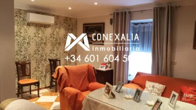 Apartment in Ensanche photo 7