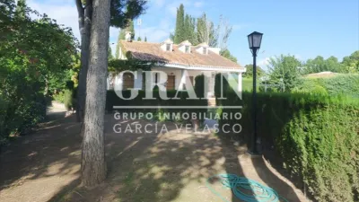 Chalet on Carretera Jaén photo 12
