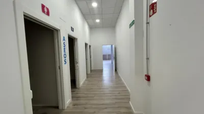Local comercial en alquiler en Avenida Cronista Mateo y Sotos - Més