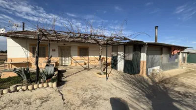 Chalet on Carretera Ayora photo 3