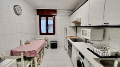 Piso en alquiler en Centro, Centro (Laredo) de 2.600 €<span>/mes</span>