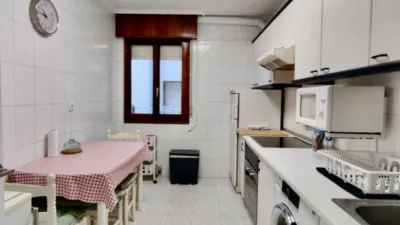 Piso en alquiler en Centro, Centro (Laredo) de 2.600 €<span>/mes</span>