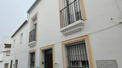 House in the Town Centre photo 2