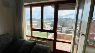 Piso en alquiler en Carlos V, Zona Playa (Laredo) de 4.000 €<span>/mes</span>