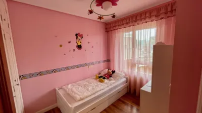 Piso en alquiler en Carlos V, Zona Playa (Laredo) de 4.000 €<span>/mes</span>