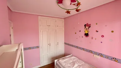 Piso en alquiler en Carlos V, Zona Playa (Laredo) de 4.000 €<span>/mes</span>