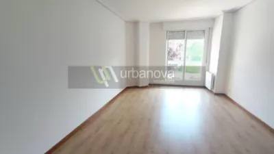 Apartamento en alquiler en Club Deportivo, San Adrián-La Cava-El Arco (Logroño) de 620 €<span>/mes</span>