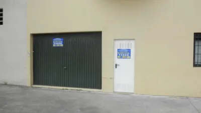 Local comercial en venta en Caranza - Más