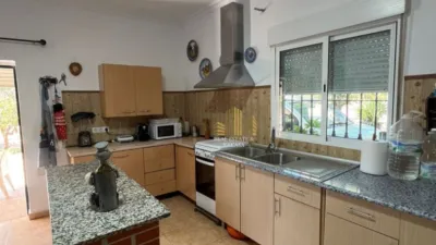 Chalet in Urbanization - La Galbana photo 9