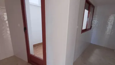 Apartment in Avileses photo 5