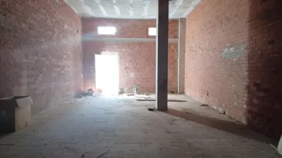 Local comercial en alquiler en Centro - Vista 3