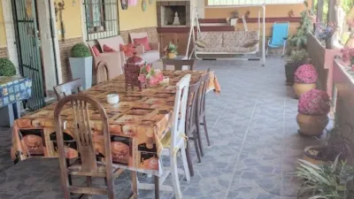 Casa – Dolores - Més