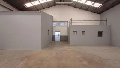 Nave industrial en venta en Avenida de Tarazona, 22 - Més