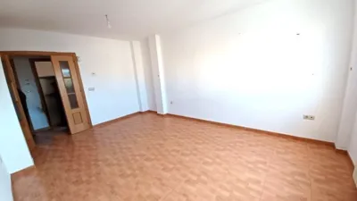 Piso en venta en Calle de Juan de Rojas, cerca de Calle del Quijote, La Roda de 69.000 €