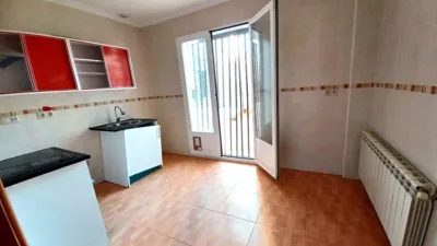 Piso en venta en Calle de Juan de Rojas, cerca de Calle del Quijote, La Roda de 69.000 €