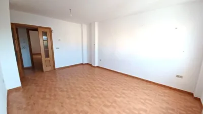 Piso en venta en Calle de Juan de Rojas, cerca de Calle del Quijote, La Roda de 69.000 €