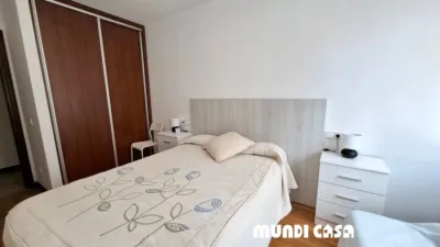 Apartamento en venta en Rúa Mangas - More