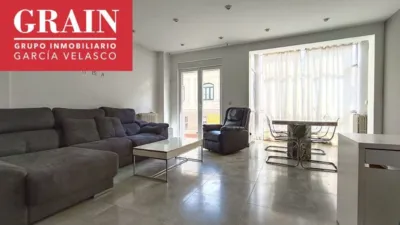 Piso en venta en Centro - Vista 2