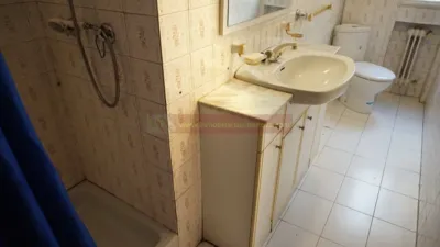 Piso en alquiler en Avda. La Paz, Universidad-Los Lirios (Logroño) de 1.125 €<span>/mes</span>