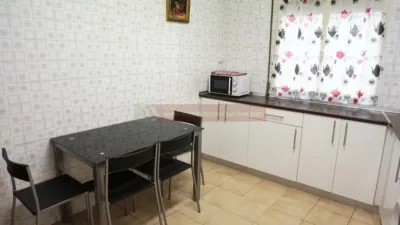Piso en alquiler en Avda. La Paz, Universidad-Los Lirios (Logroño) de 1.125 €<span>/mes</span>