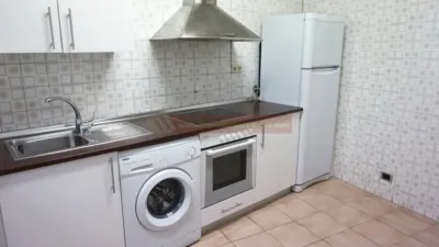 Piso en alquiler en Avda. La Paz, Universidad-Los Lirios (Logroño) de 1.125 €<span>/mes</span>