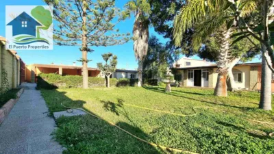 House in Urb. Los Almendros photo 26