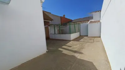 Terraced House in the Town Centre photo 42
