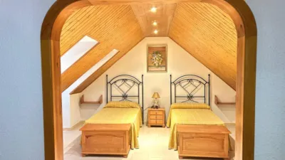 Chalet in Los Pinares photo 4